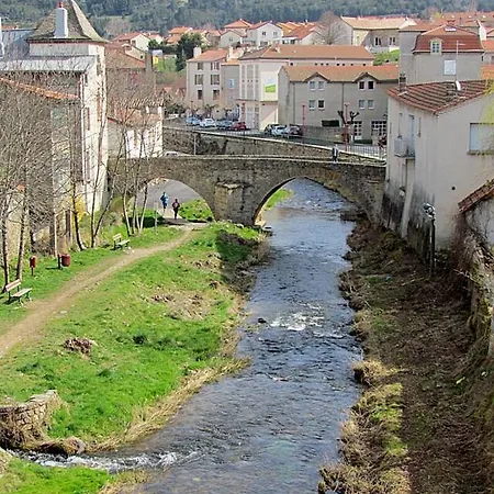 Les Du Langouyrou Apartment Langogne