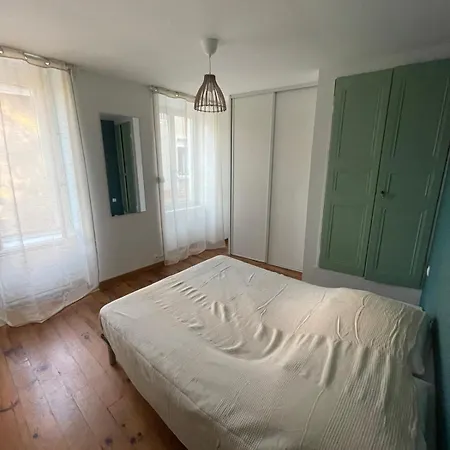 Apartment Les Du Langouyrou